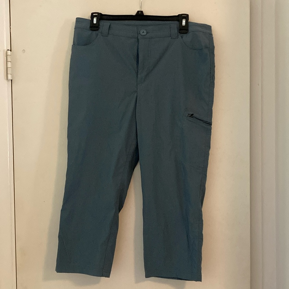 Eddie Bauer Tech Capri Pants